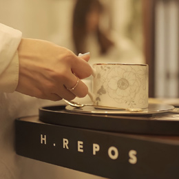 カフェの本格ドリンクを